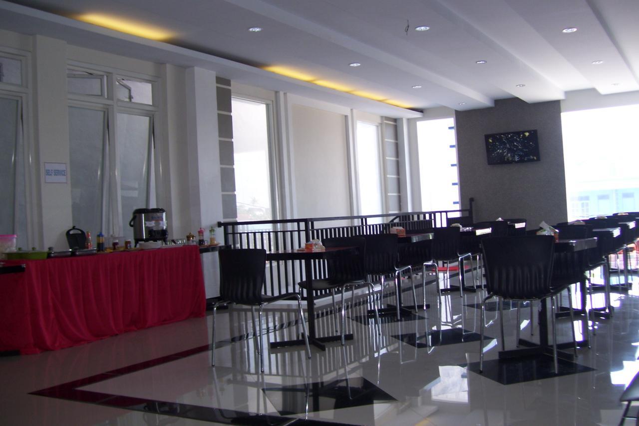 Alibaba Hotel Pangkalanbuun Extérieur photo